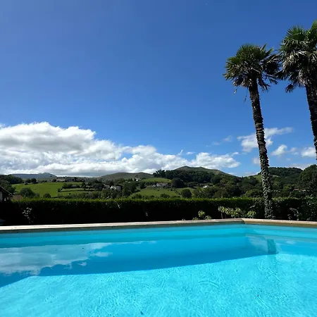 Maison Pays Basque 12 Pers Piscine Feriehus Saint-Esteben